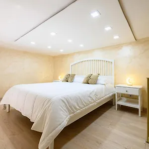 La Magnifica Gold House Naples